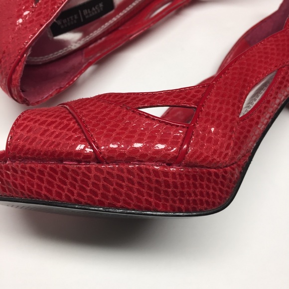 White House Black Market Callie Peep Toe Heel, 7.5 - Picture 6 of 8